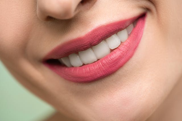 labbra con rossetto
