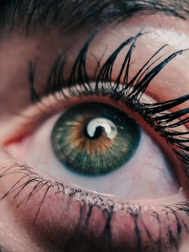 occhio con mascara